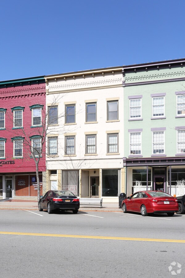 231 Route 31, Palmyra, NY 14522