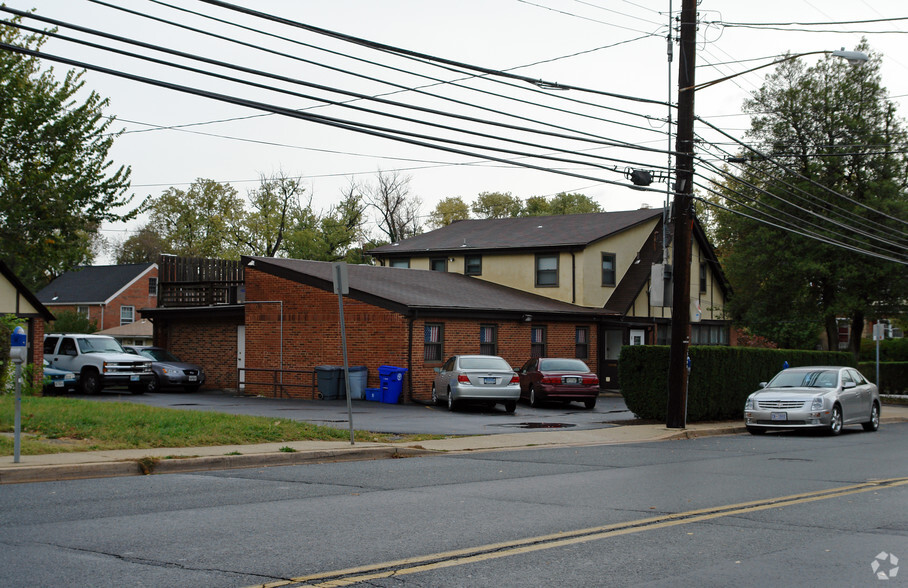 711 Wayne Ave, Silver Spring, MD for sale - Primary Photo - Image 1 of 1