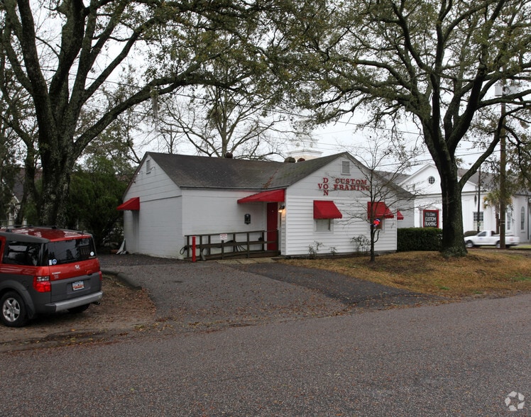 942 Savannah Hwy, Charleston, SC for sale - Building Photo - Image 2 of 9