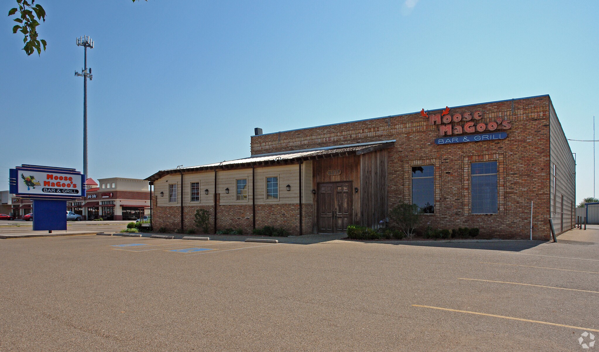 8217 University Ave, Lubbock, TX for sale Primary Photo- Image 1 of 1