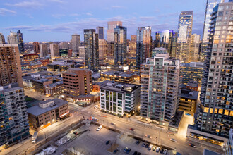 540 12th Ave SW, Calgary, AB - aerial  map view - Image1