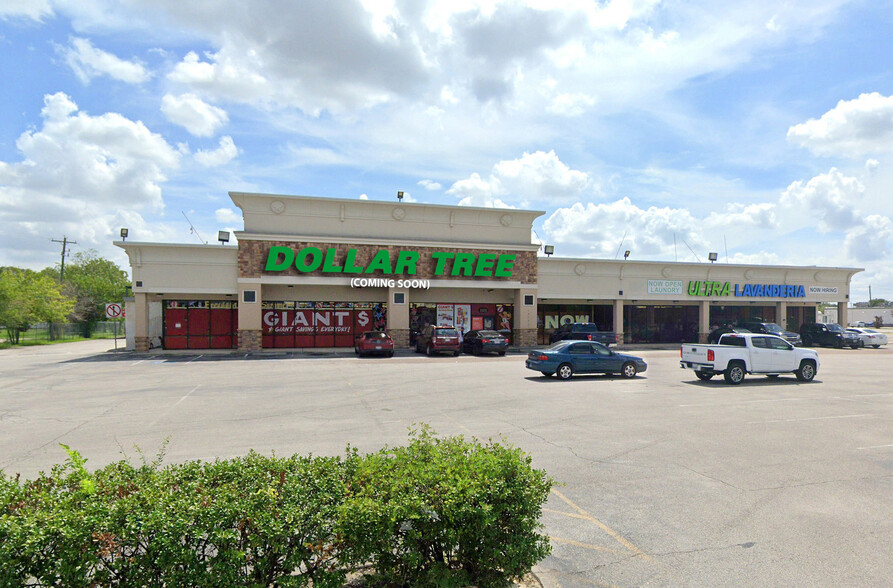 2731-2801 Red Bluff Rd, Pasadena, TX for lease - Primary Photo - Image 2 of 10