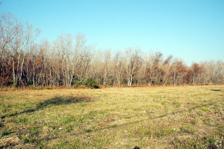 N Main St, Baytown, TX for sale - Building Photo - Image 2 of 3