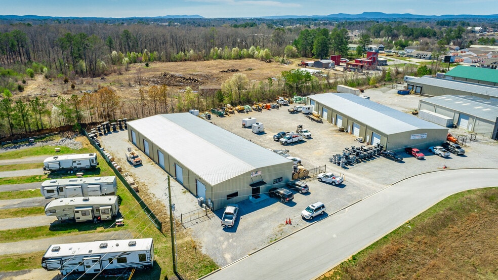 52 Emerson Cir, Rossville, GA for lease - Aerial - Image 3 of 4