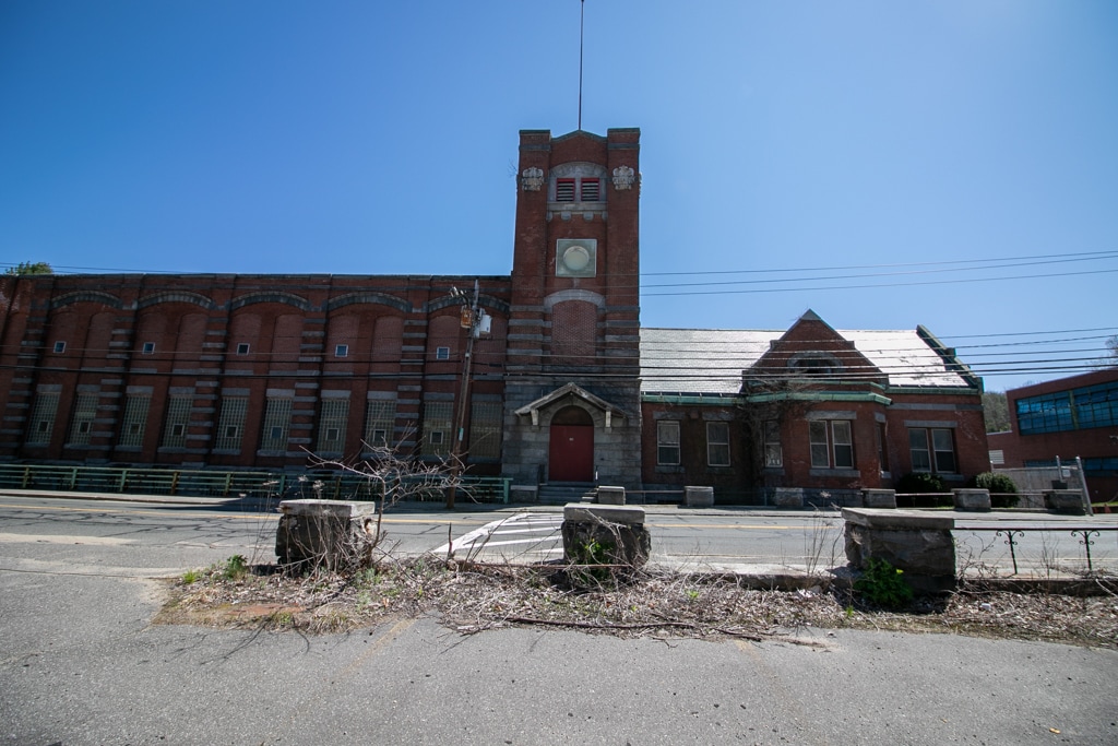 288 Main St, Monson, MA 01057 Ellis Mill