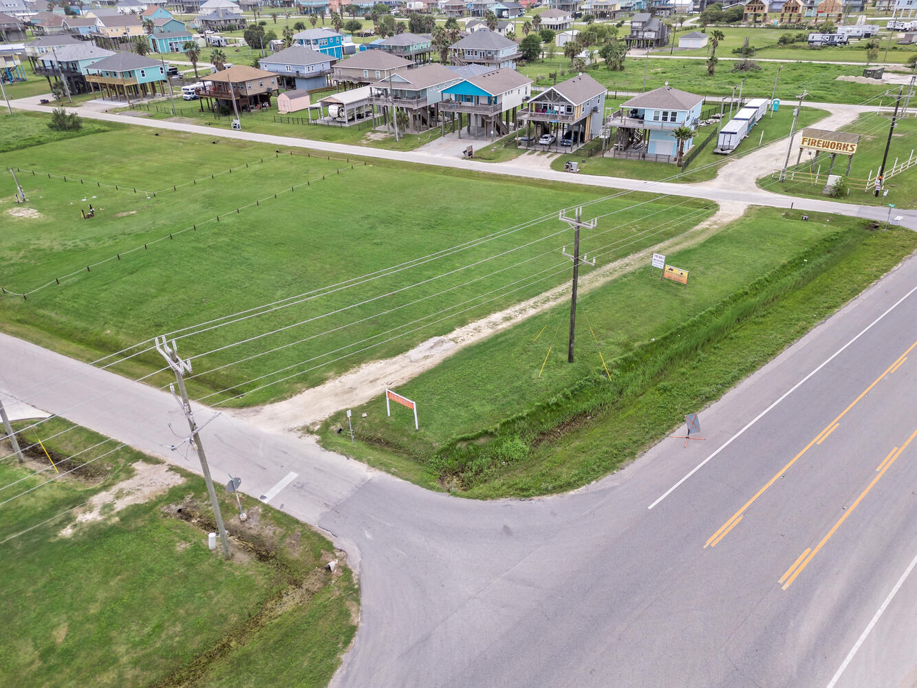 998 Meynig Rd, Crystal Beach, TX for sale Building Photo- Image 1 of 11