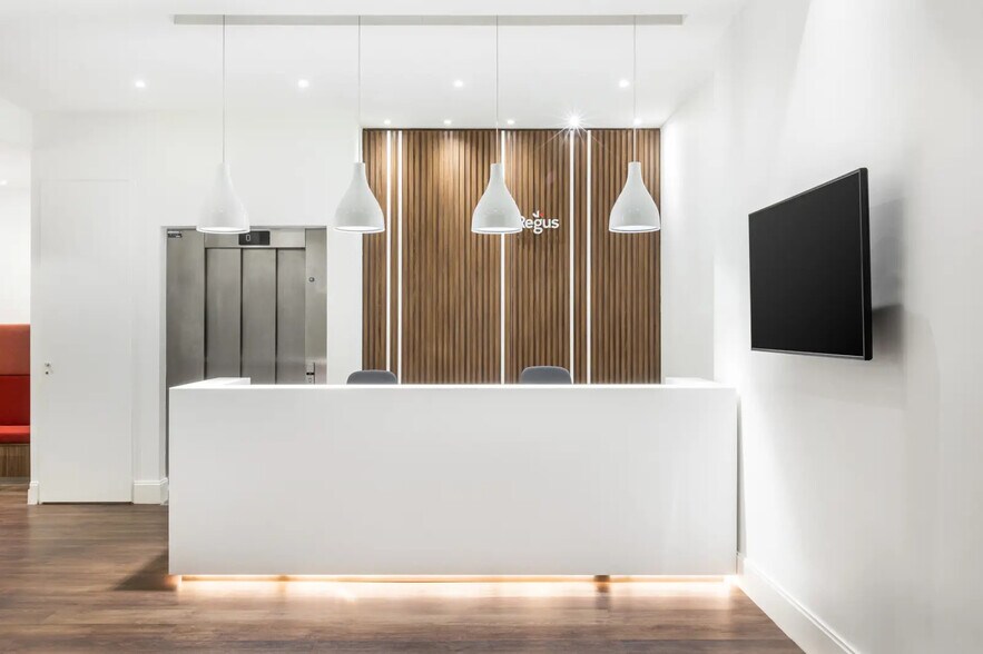 8 Rue Charles De Rémusat, Toulouse for lease - Lobby - Image 3 of 19