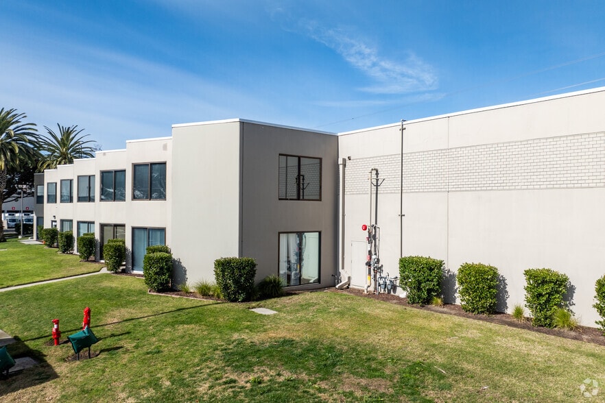 4900 Hannover Pl, Fremont, CA for lease - Building Photo - Image 3 of 8