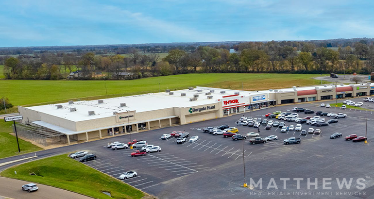 1700 W Reelfoot Ave, Union City, TN for sale - Building Photo - Image 1 of 4