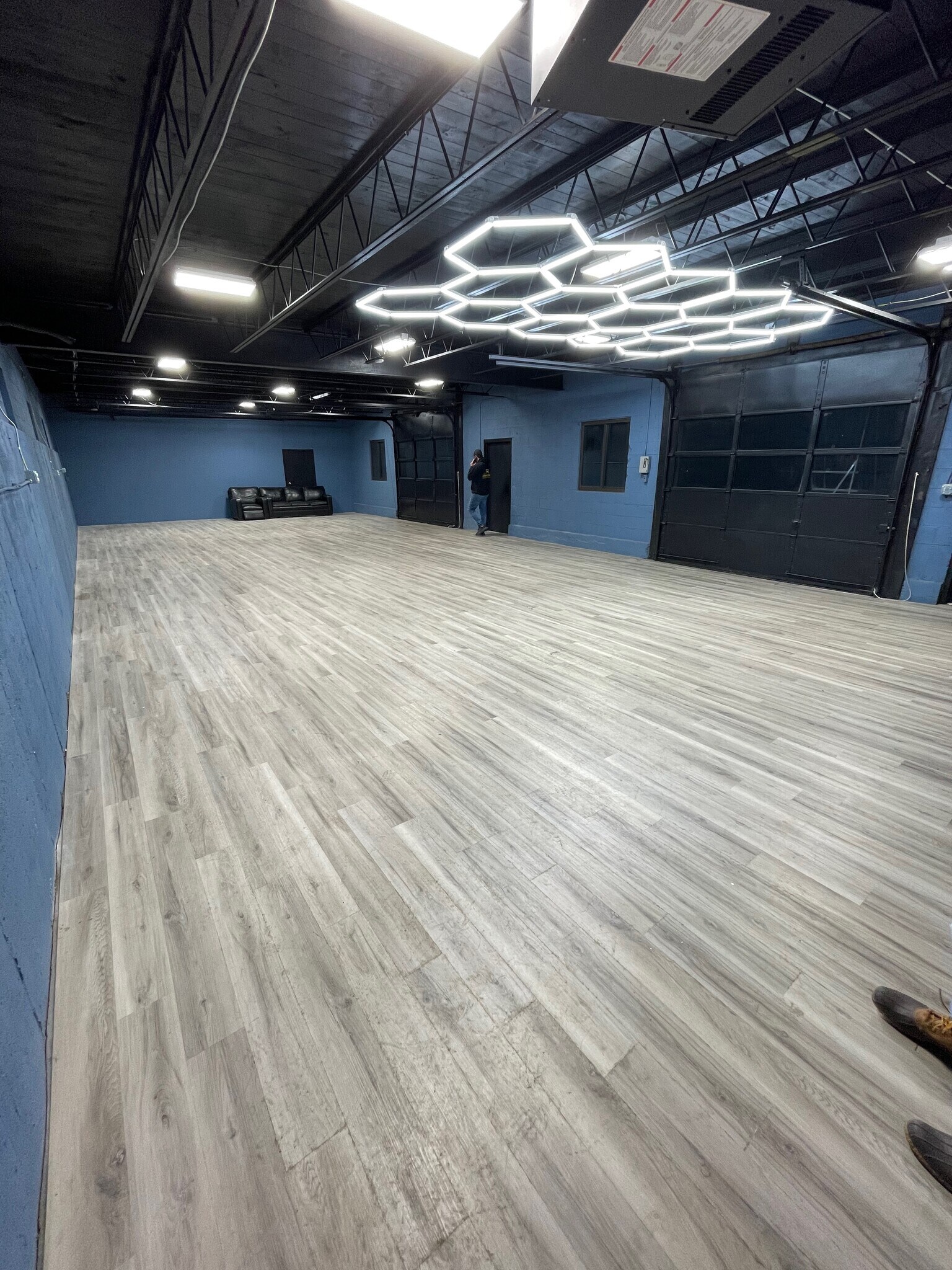 921 Main St, Woburn, MA for sale Interior Photo- Image 1 of 1