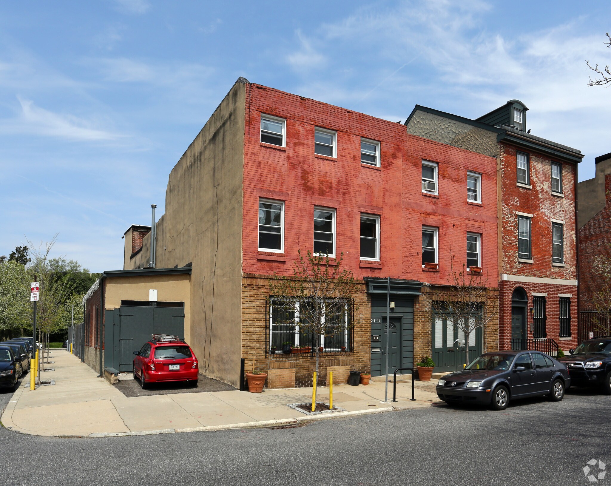 211-213 Vine St, Philadelphia, PA for sale Primary Photo- Image 1 of 1