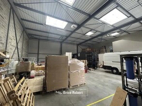 Flex in Genas for lease Interior Photo- Image 1 of 5