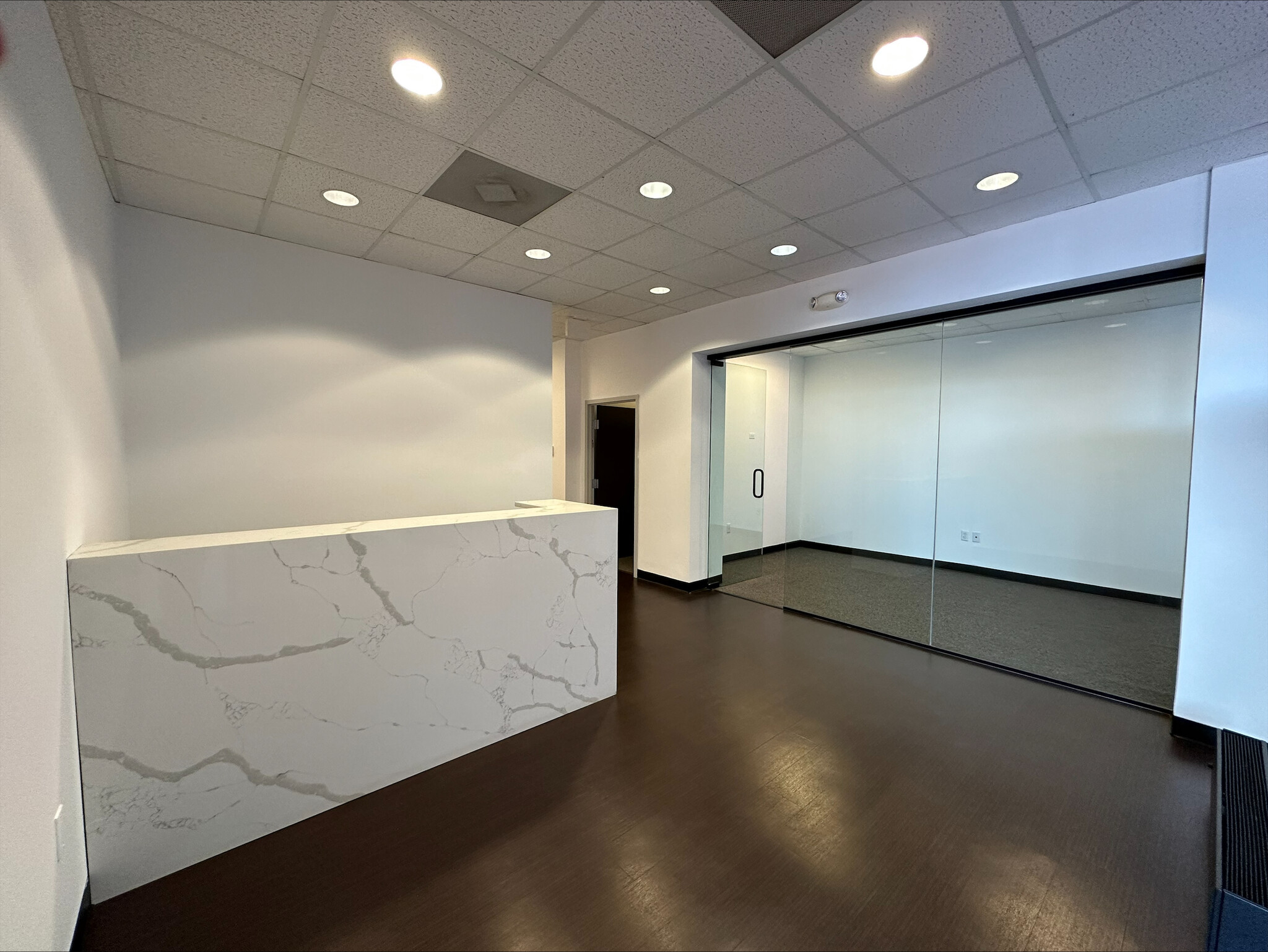 1000-1010 Wisconsin Ave NW, Washington, DC for lease Interior Photo- Image 1 of 10