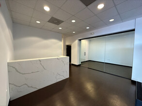 1000-1010 Wisconsin Ave NW, Washington, DC for lease Interior Photo- Image 1 of 10