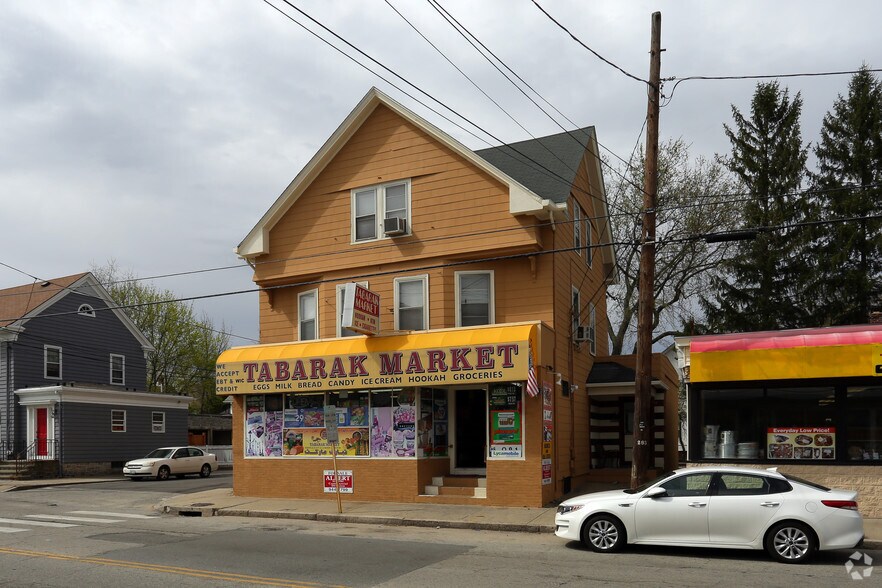 1289 Cranston St, Cranston, RI for sale - Building Photo - Image 1 of 1