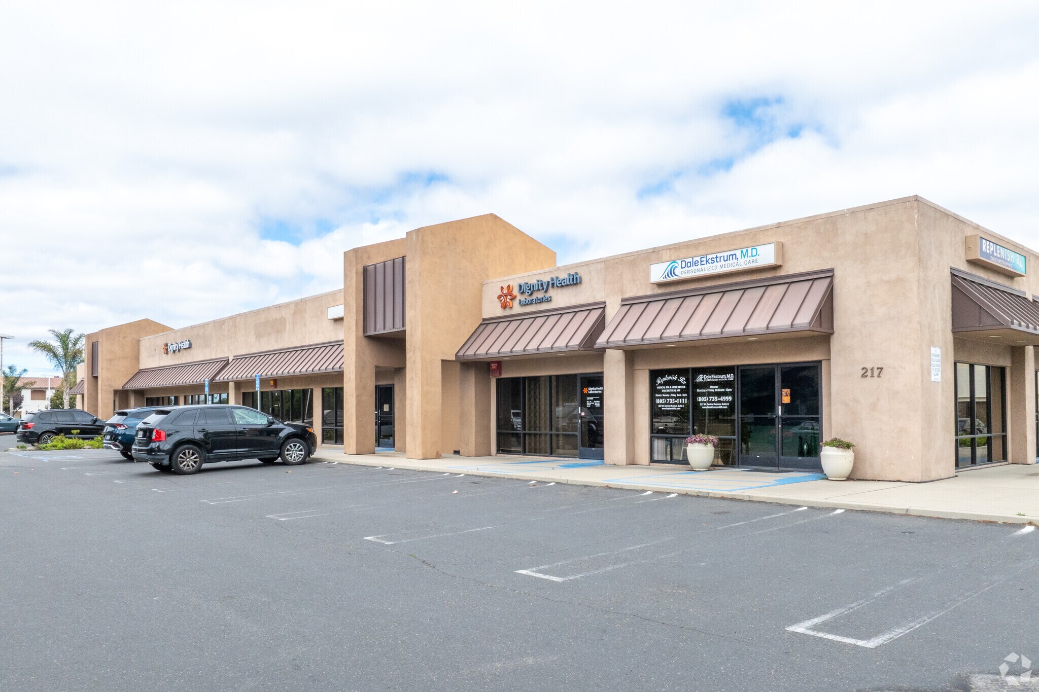 217 W Central Ave, Lompoc, CA for sale Primary Photo- Image 1 of 1