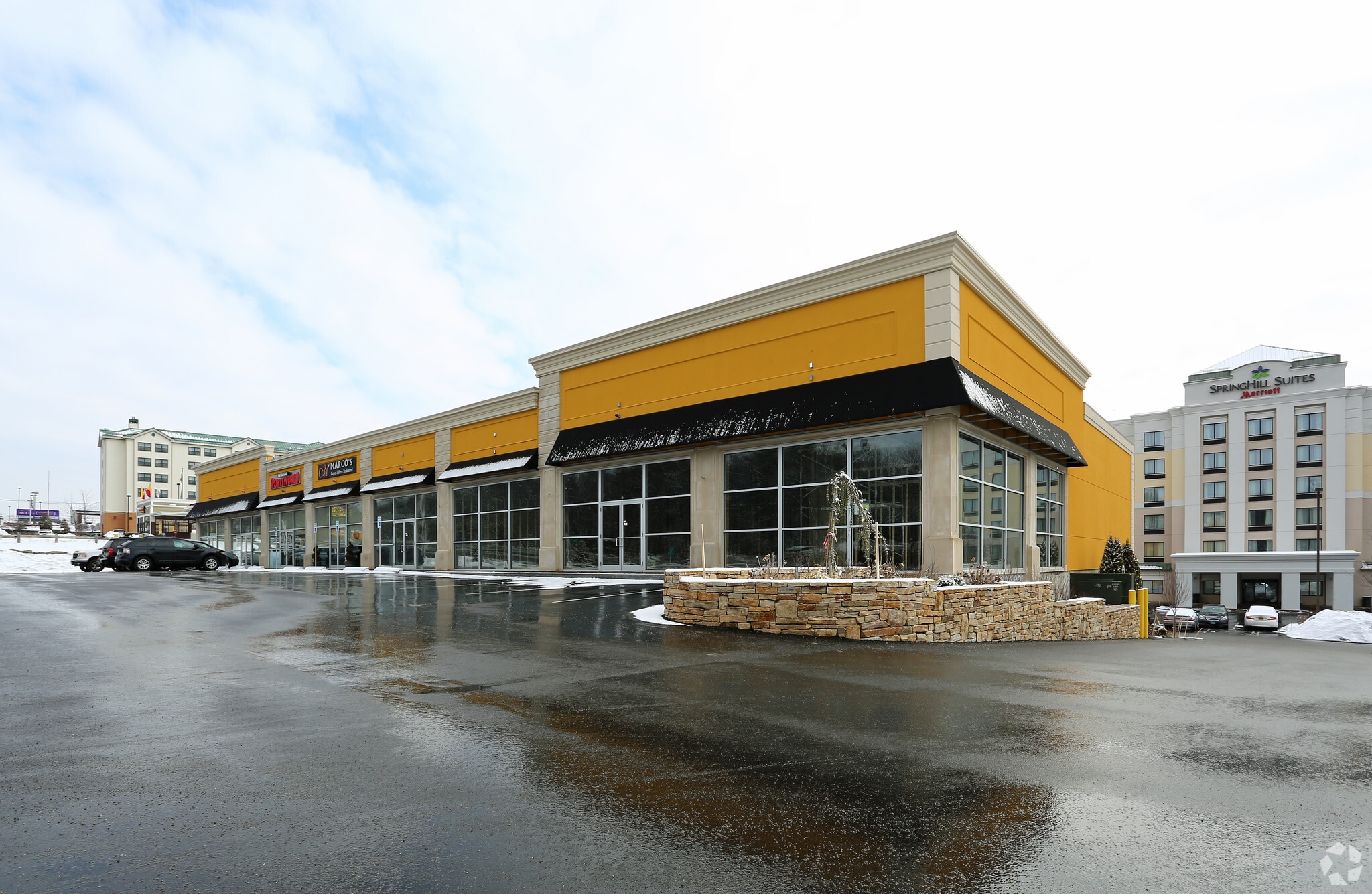 47 Newbury St, Peabody, MA 01960