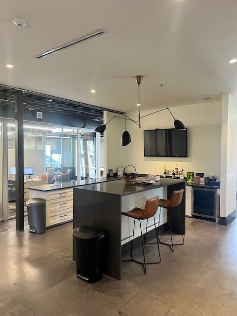 1902 N Avenida Republica de Cuba, Tampa, FL for lease Interior Photo- Image 1 of 6