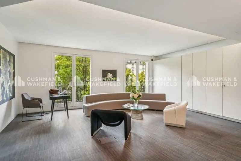 8 Avenue Du Président Wilson, Paris for lease Interior Photo- Image 1 of 13