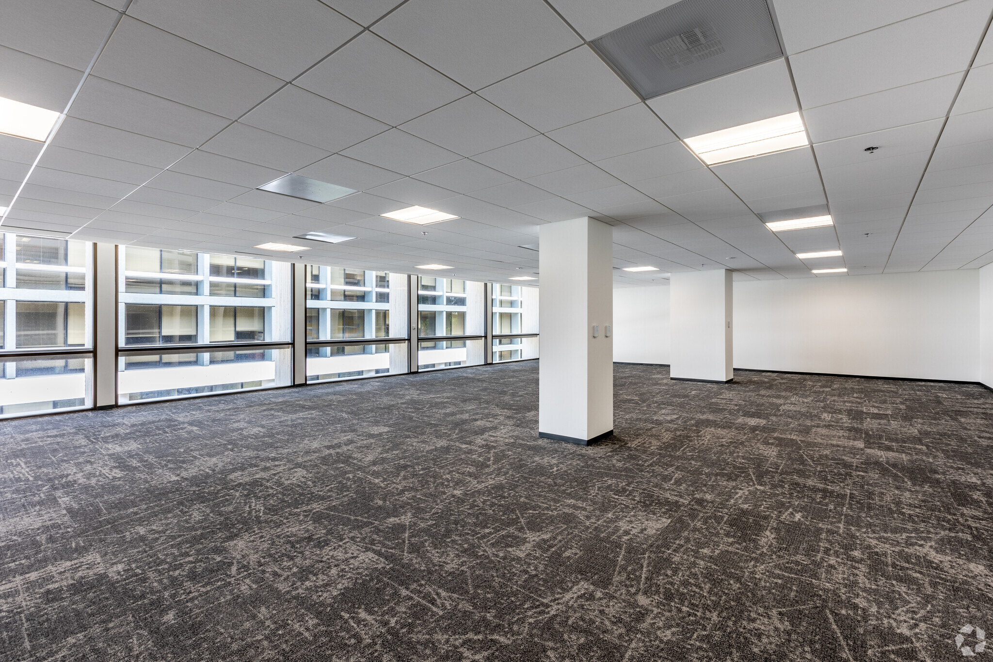 8320 Old Courthouse Rd, Vienna, VA for lease Interior Photo- Image 1 of 5