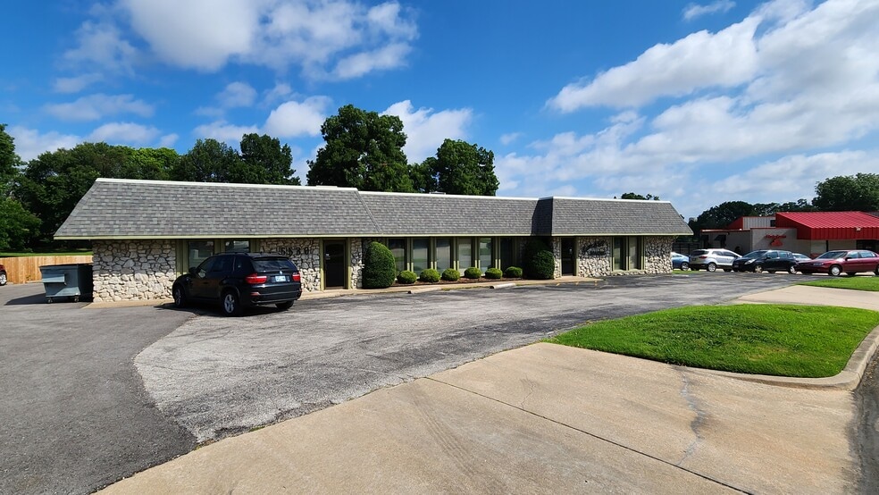 5530 S 79th Pl, Tulsa, OK for lease - Building Photo - Image 3 of 12