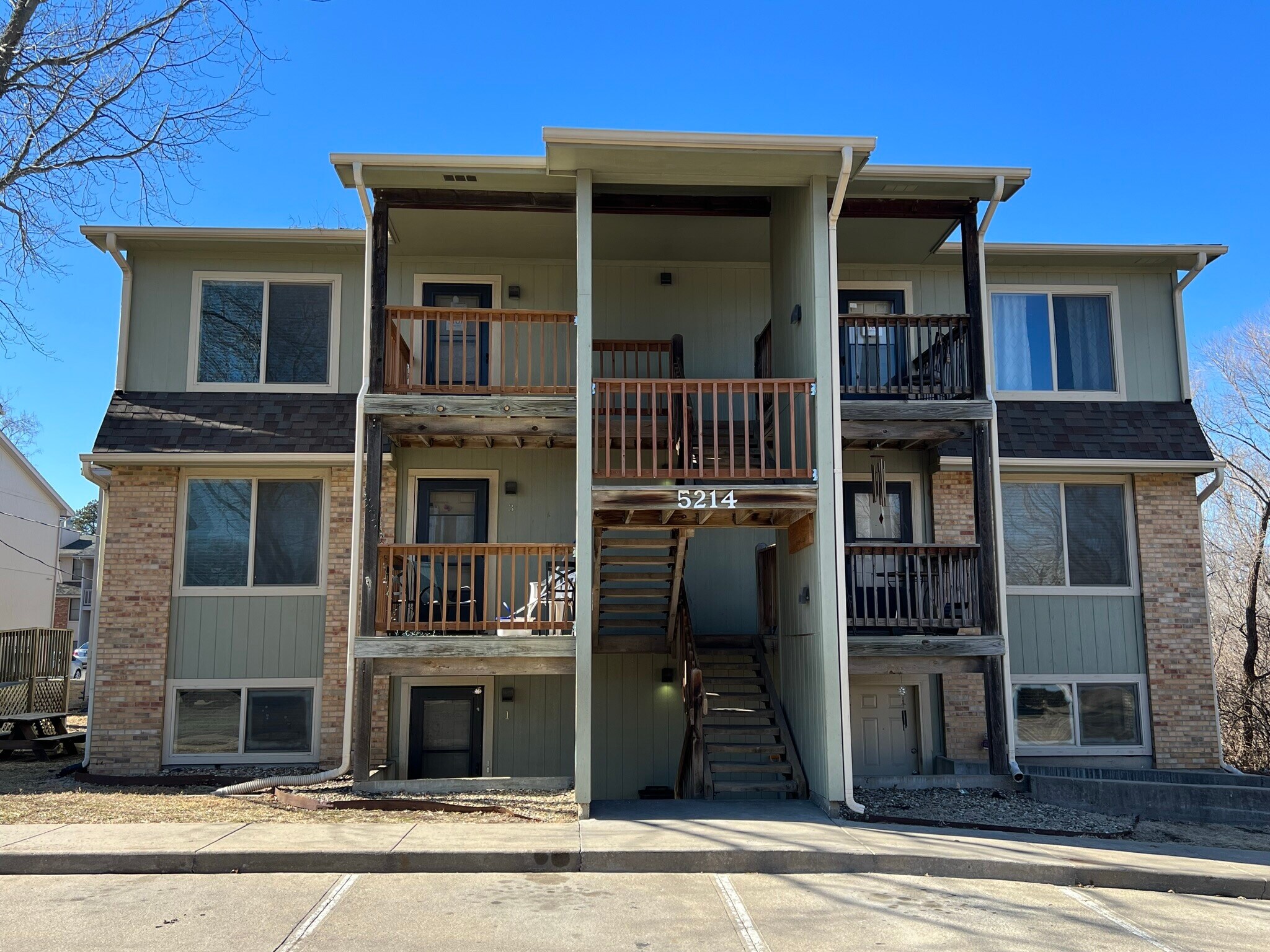 5210 SW 10th Ave, Topeka, KS for sale Building Photo- Image 1 of 1