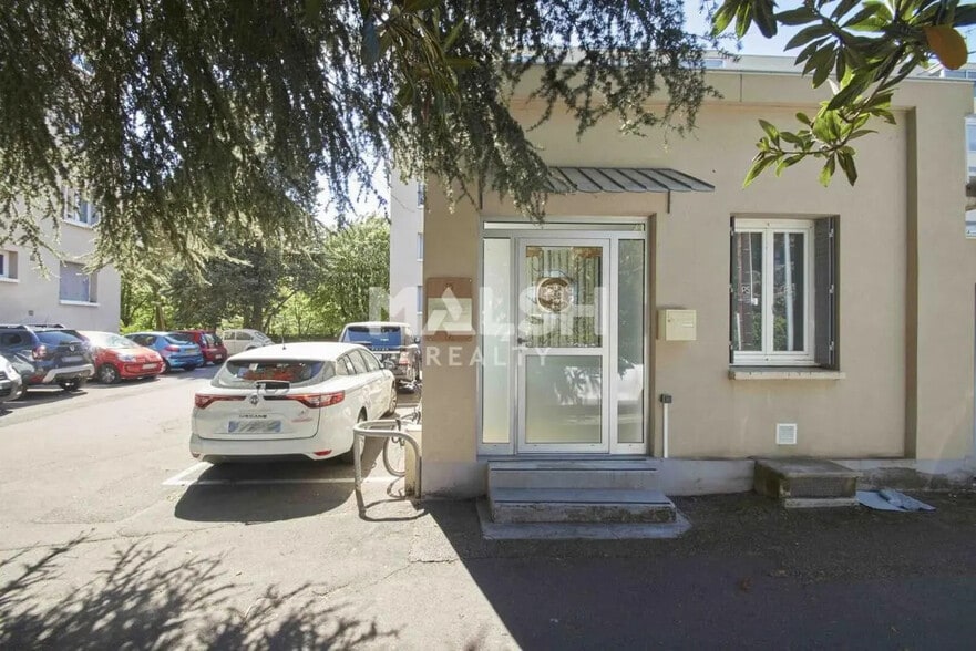 Retail in Caluire-et-Cuire for sale - Building Photo - Image 3 of 6