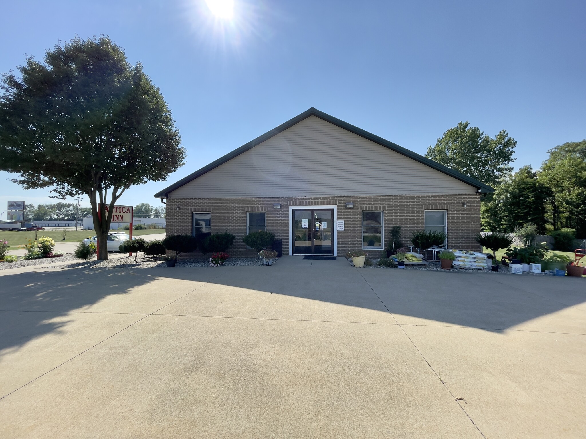 74 N Long Ave, Attica, IN for sale Primary Photo- Image 1 of 1