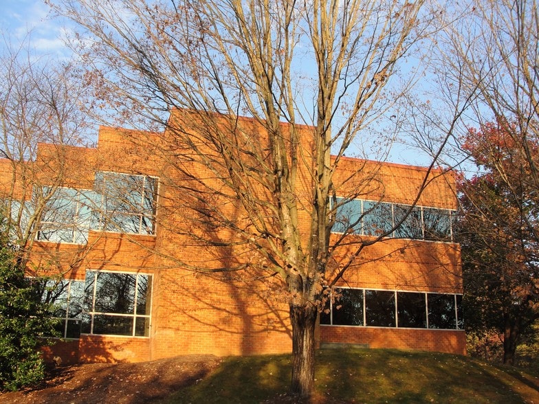 2800-2840 Electric Rd, Roanoke, VA for lease - Building Photo - Image 2 of 7