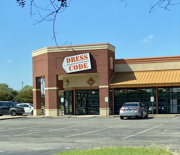 2685 S Perkins Rd, Memphis, TN for lease - Building Photo - Image 1 of 6