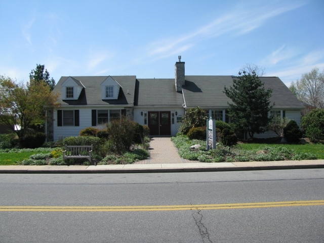 3212 Kutztown Rd, Laureldale, PA for lease - Primary Photo - Image 1 of 42