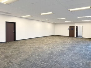 1431 N Market Blvd, Sacramento, CA for lease Building Photo- Image 2 of 3