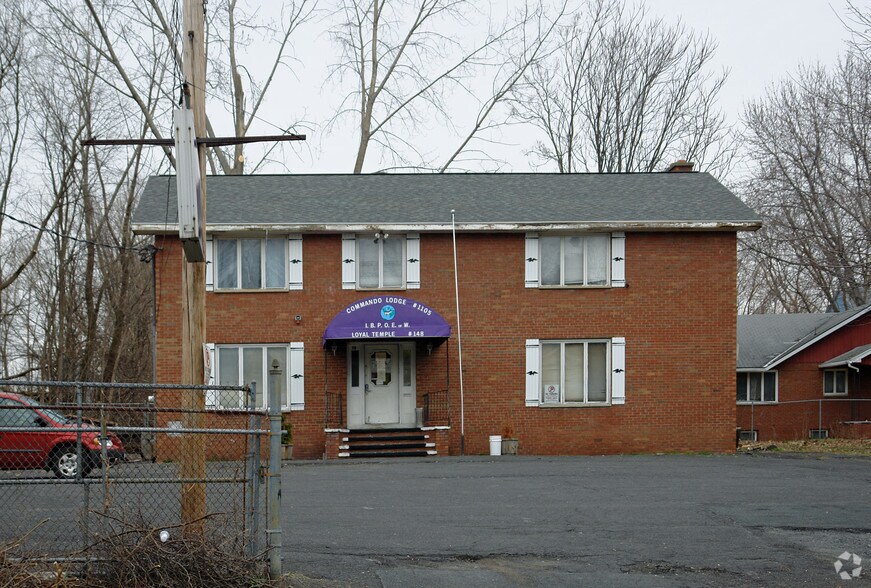 39 2nd St, Albany, NY 12210