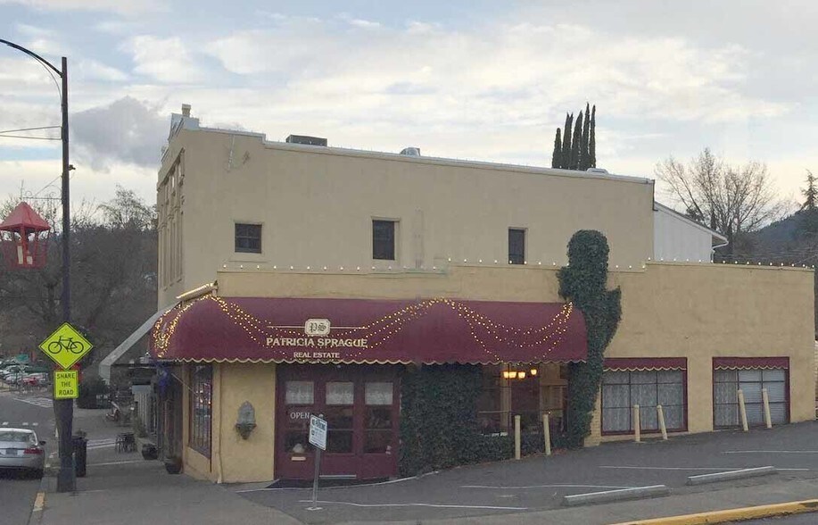 99 N Main St, Ashland, OR for sale - 99 N Main Ashland - Image 1 of 4