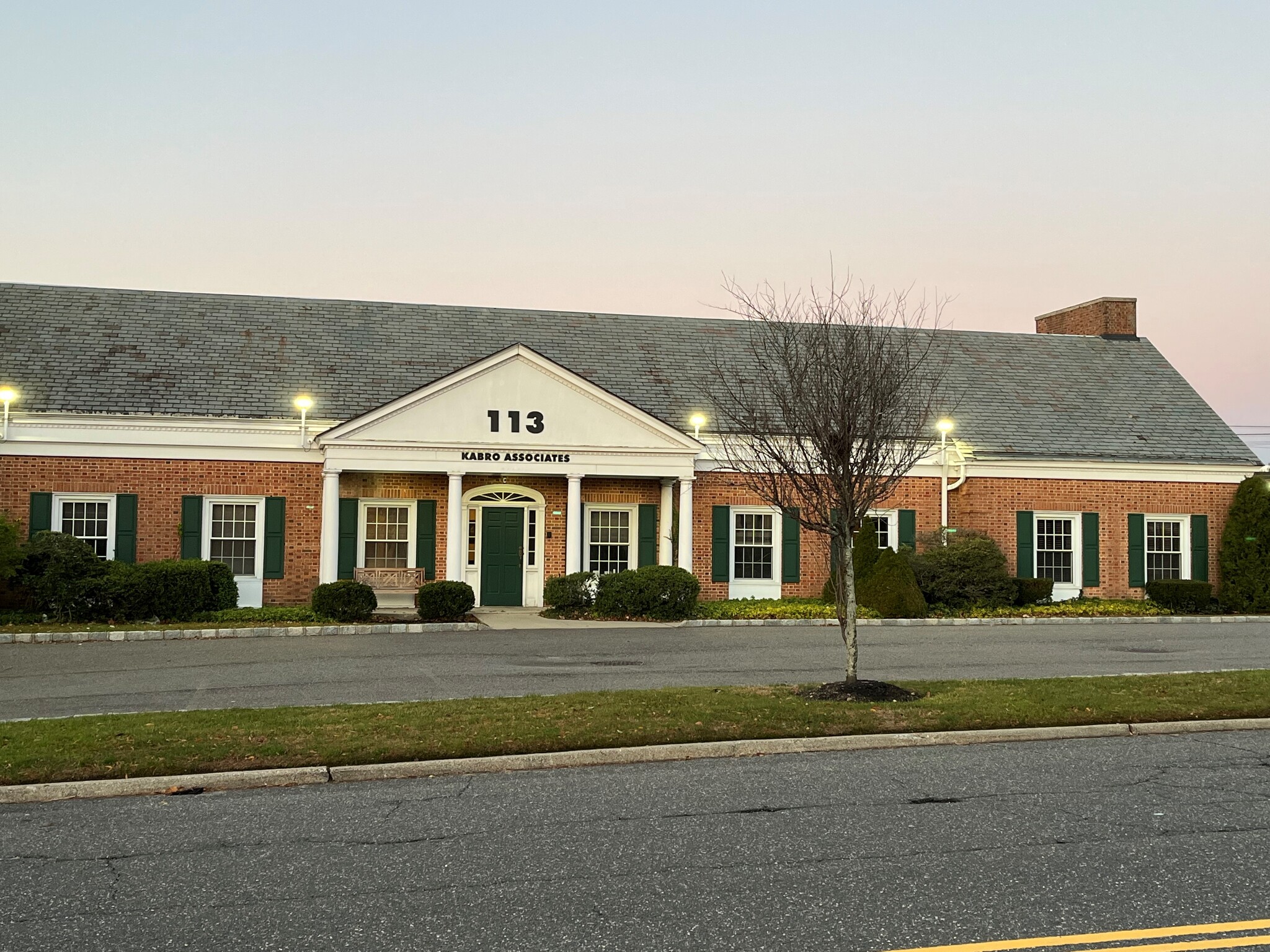 113 Crossways Park Dr, Woodbury, NY for lease Building Photo- Image 1 of 5