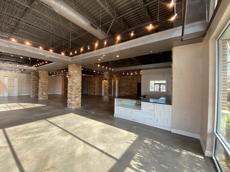 2523 Airport Trwy, Columbus, GA for lease - Interior Photo - Image 3 of 6