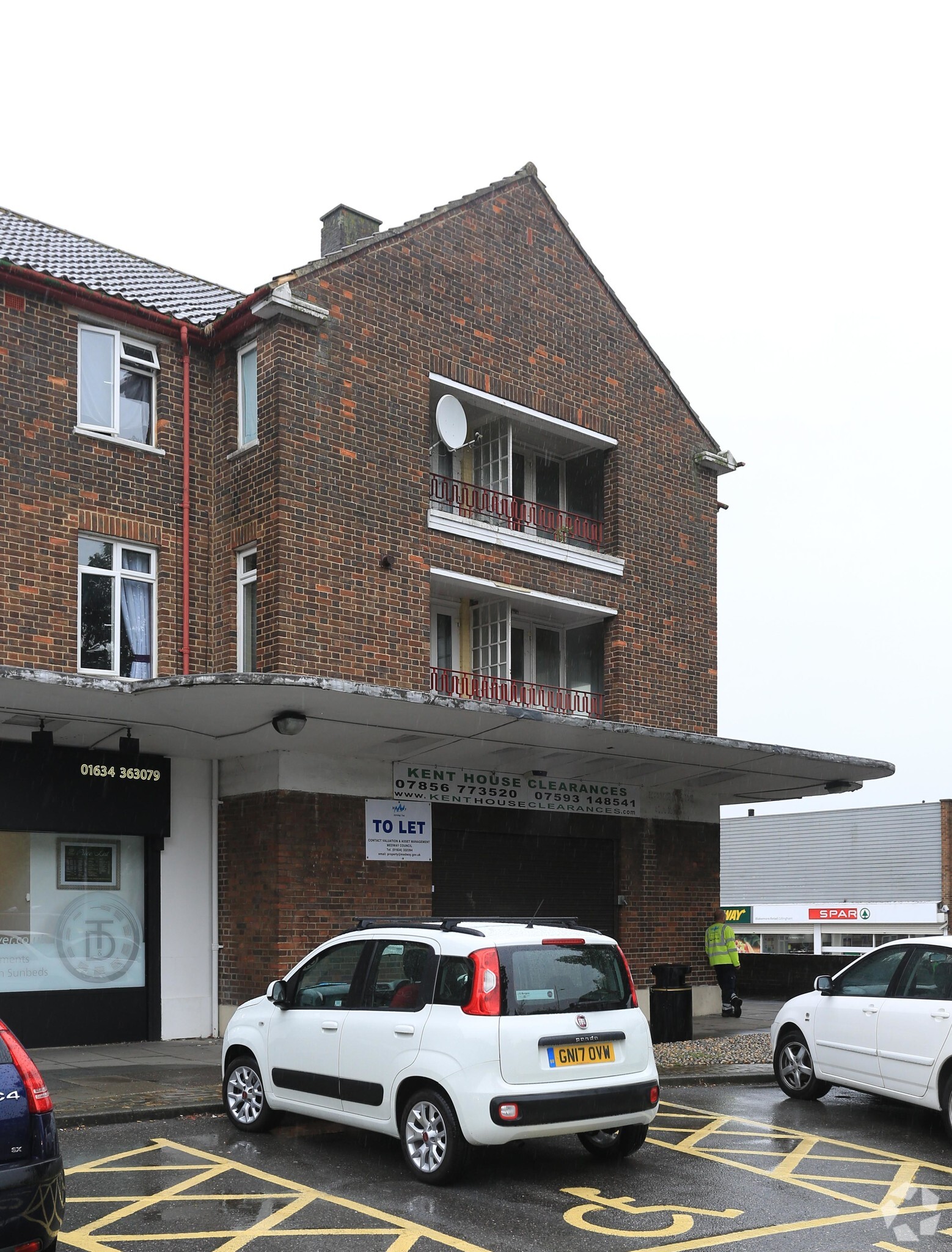 14-19 Twydall Green, Gillingham for lease Primary Photo- Image 1 of 3