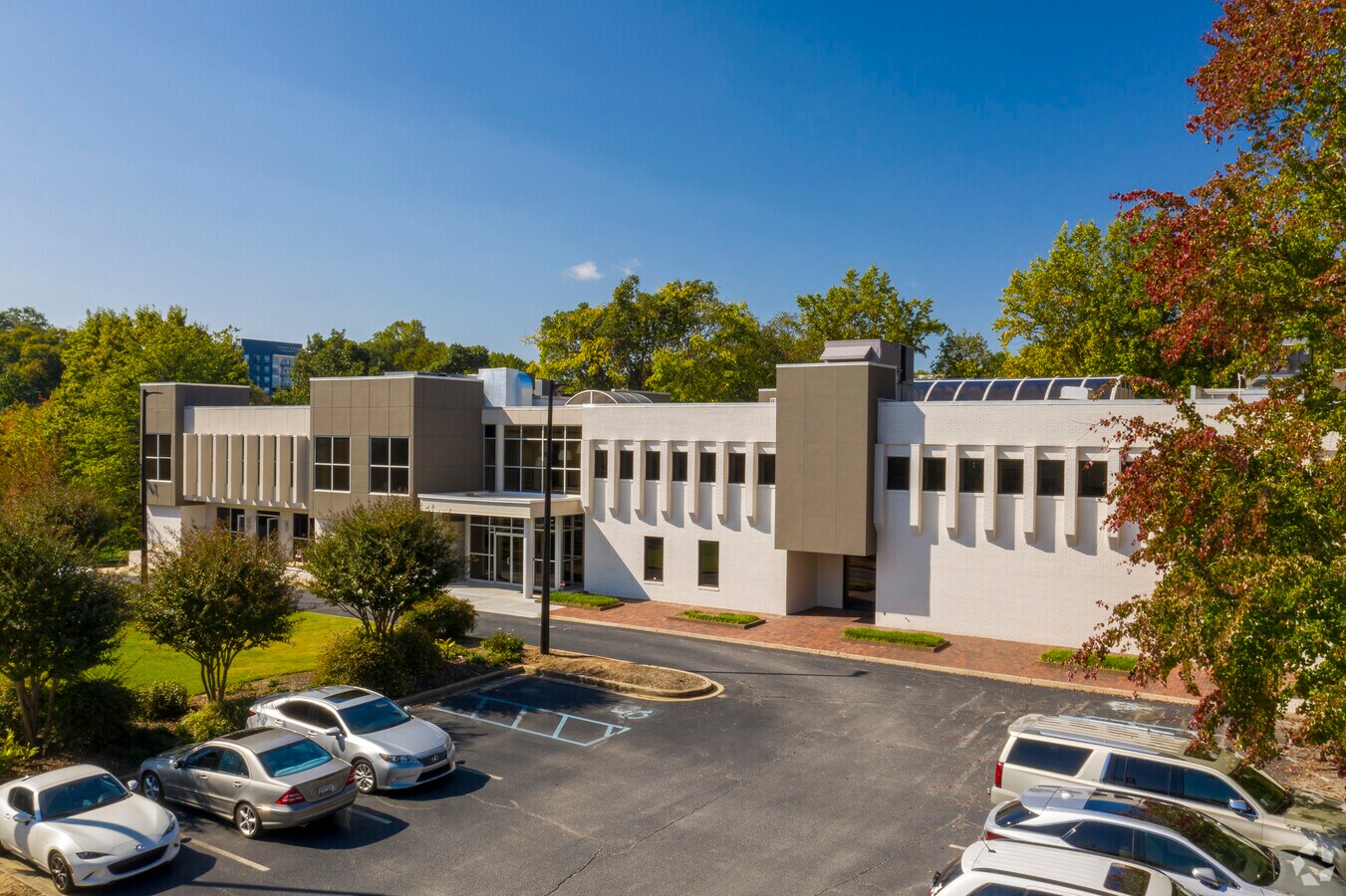 24 Cleveland St, Greenville, SC 29601