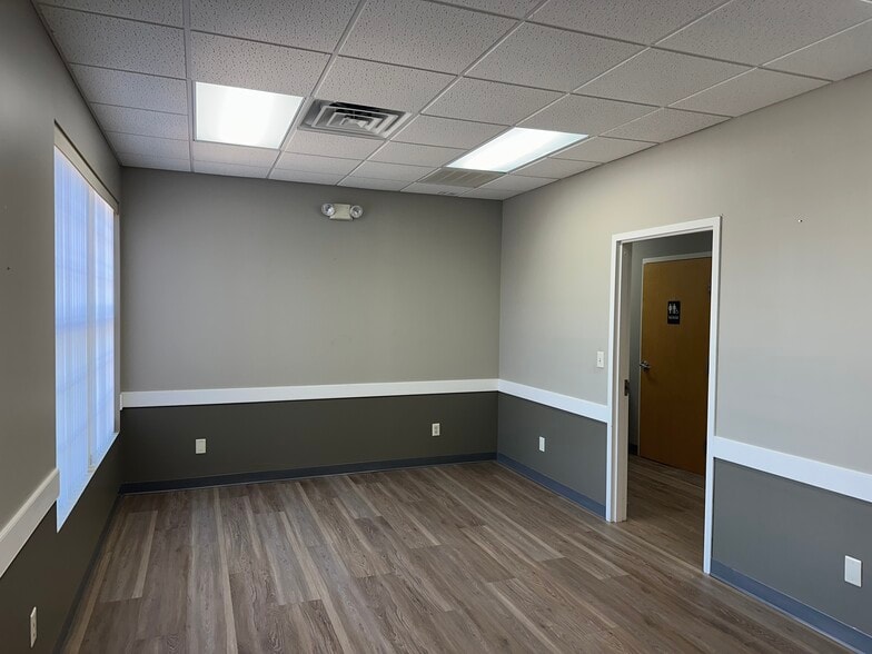 2130 Forest Hills Rd W, Wilson, NC for lease - Building Photo - Image 2 of 6