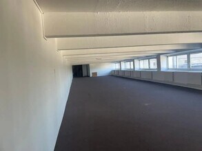 Industrial in Garges-lès-Gonesse for lease Interior Photo- Image 2 of 5