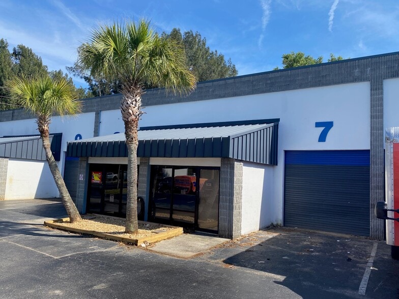 700 S John Rodes Blvd, Melbourne, FL for sale - Building Photo - Image 2 of 3