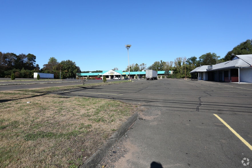 855 Boston Post Rd, West Haven, CT for lease - Building Photo - Image 3 of 3
