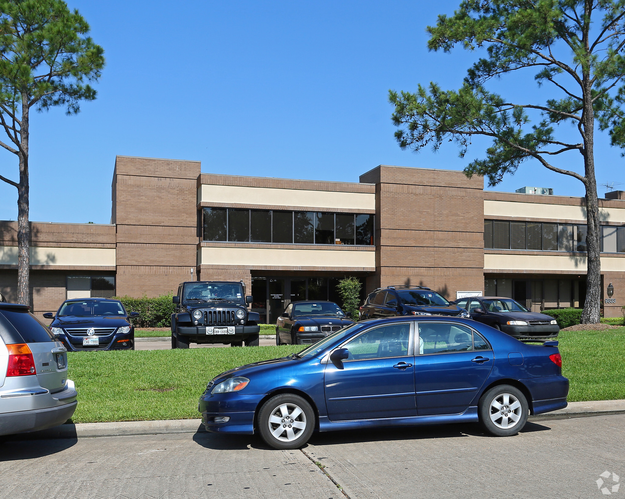 9835 Whithorn Dr, Houston, TX for lease Primary Photo- Image 1 of 6