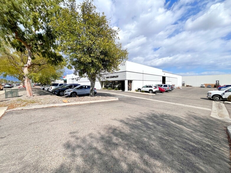 1705 S Campus Ave, Ontario, CA for sale - Building Photo - Image 3 of 10
