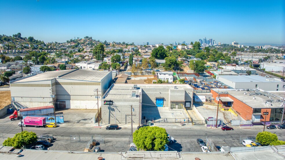 1527 Knowles Ave, Los Angeles, CA for sale - Aerial - Image 2 of 3