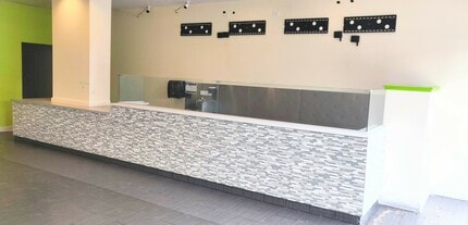 1255 Town Center Rd, Vernon Hills, IL for lease Interior Photo- Image 1 of 3