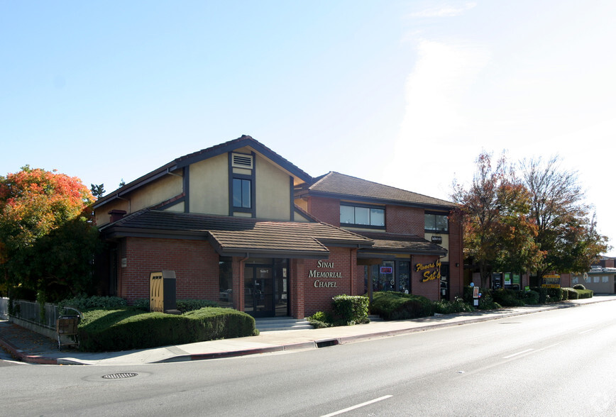 777 Woodside Rd, Redwood City, CA for lease - Building Photo - Image 2 of 3