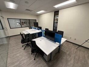 319 E Warm Springs Rd, Las Vegas, NV for sale Interior Photo- Image 1 of 8