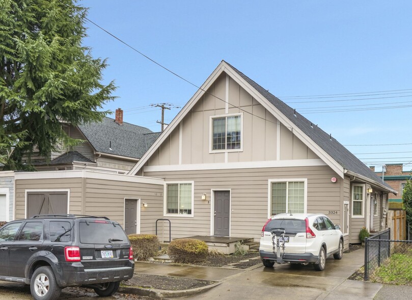 3324 SE 11th Ave, Portland, OR for sale - Building Photo - Image 1 of 1