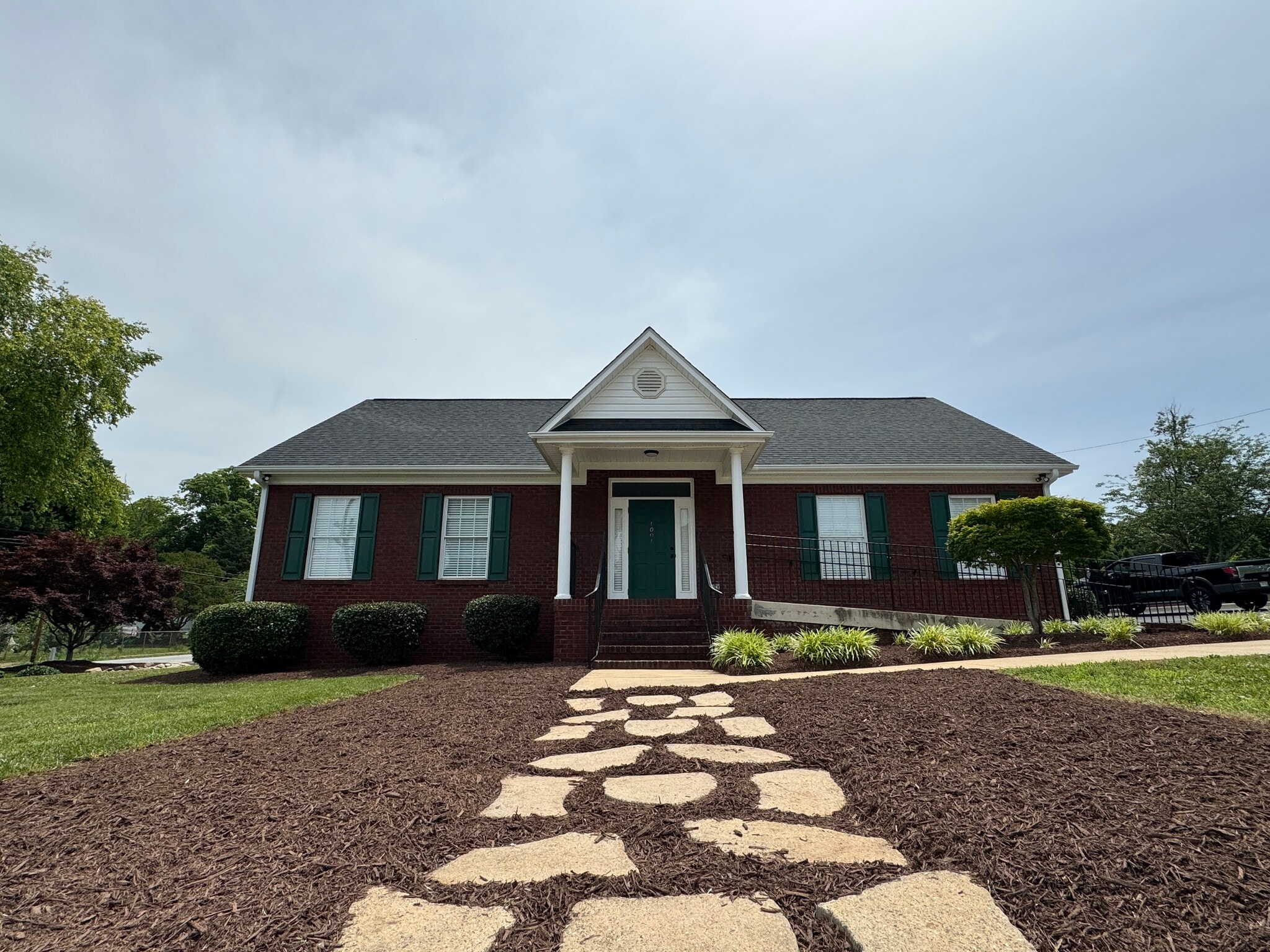 1001 S Mcduffie St, Anderson, SC for sale Building Photo- Image 1 of 1